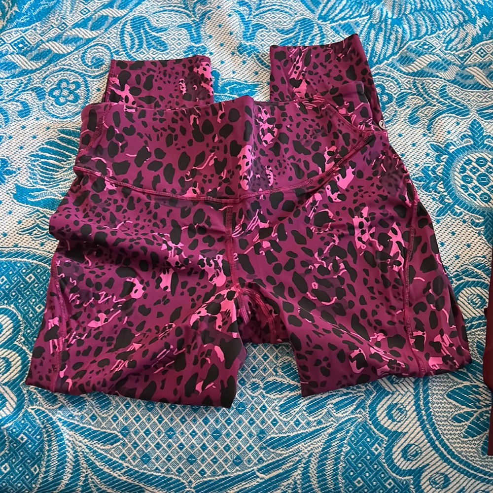 Base Pace High-Rise Crop 23"